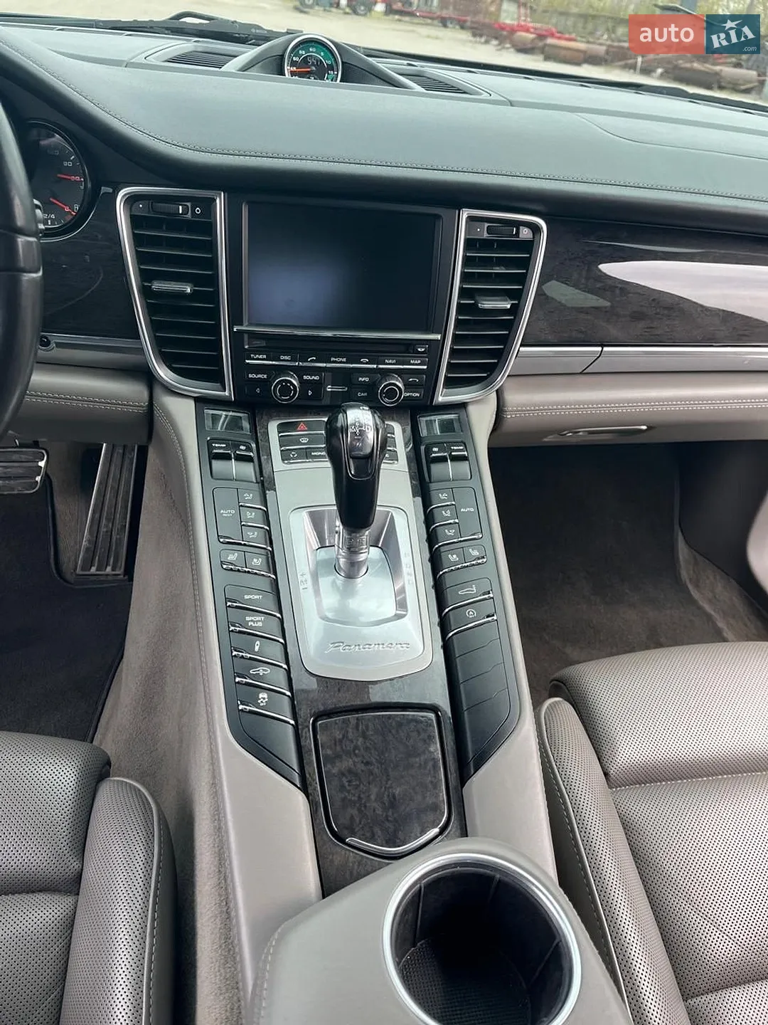 2011 Porsche Panamera - мініатюра 11