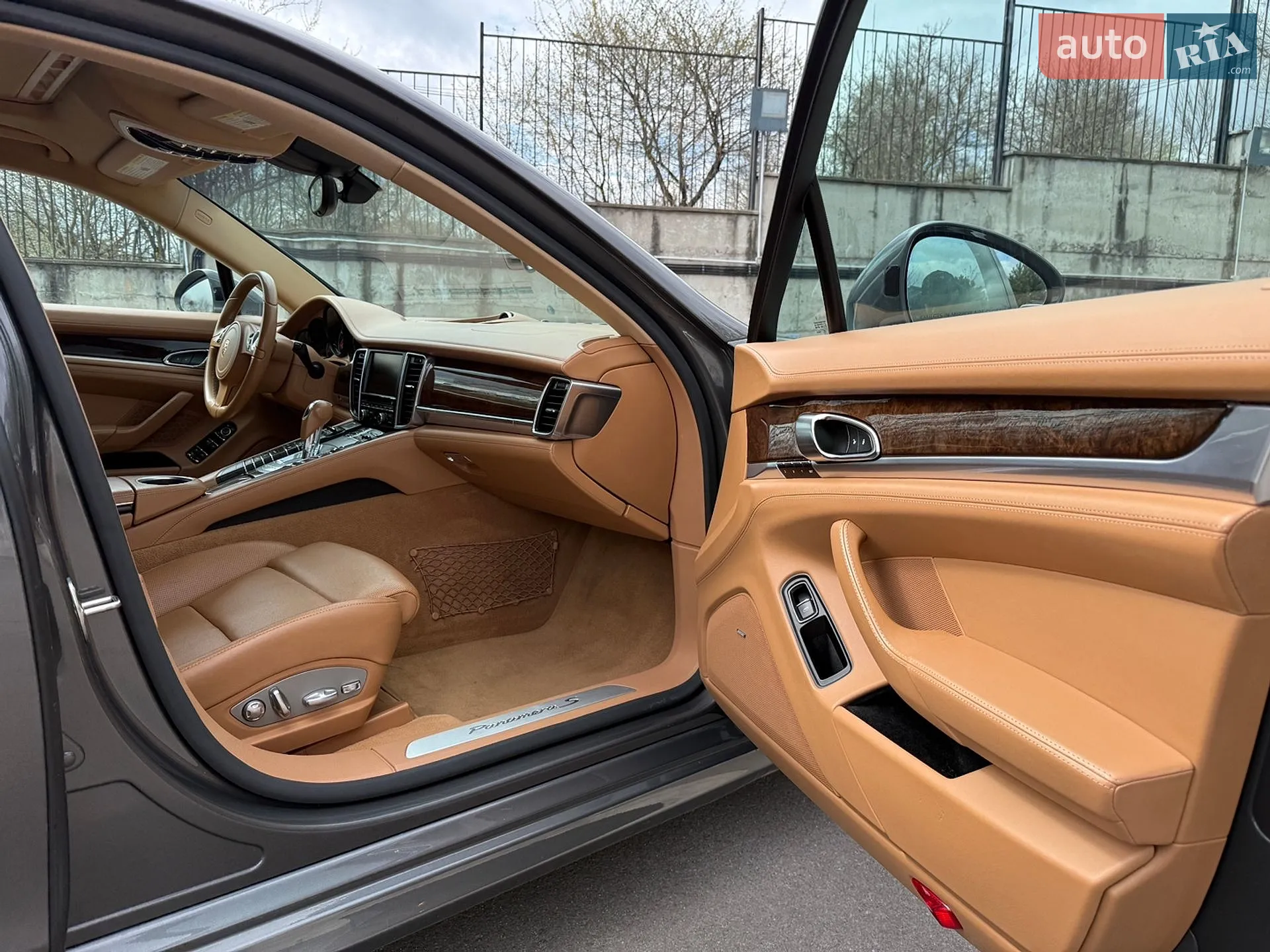 2014 Porsche Panamera - мініатюра 28