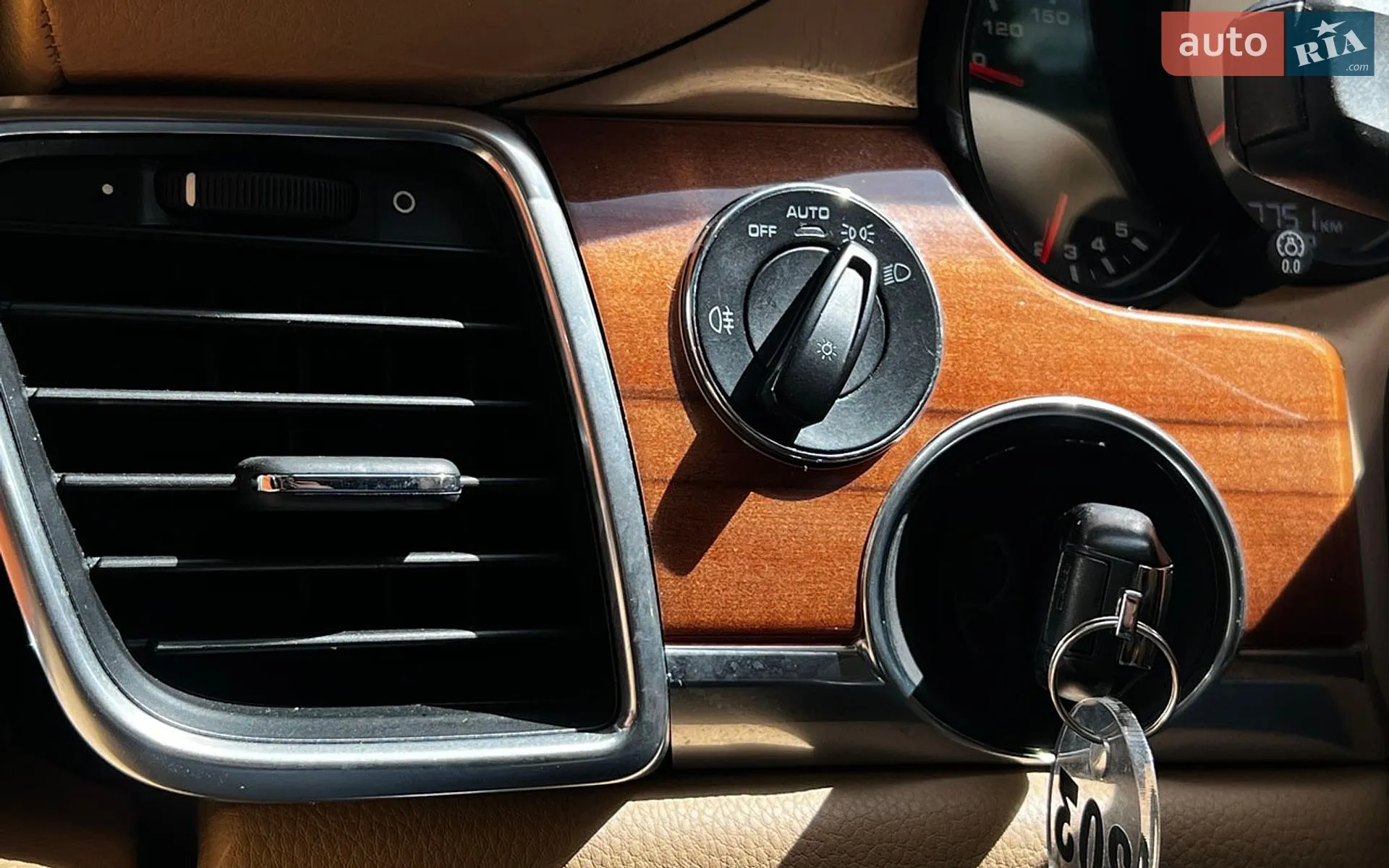 2013 Porsche Panamera - мініатюра 14