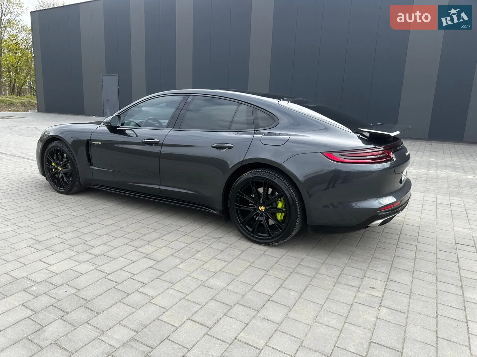 2017 Porsche Panamera - мініатюра 18