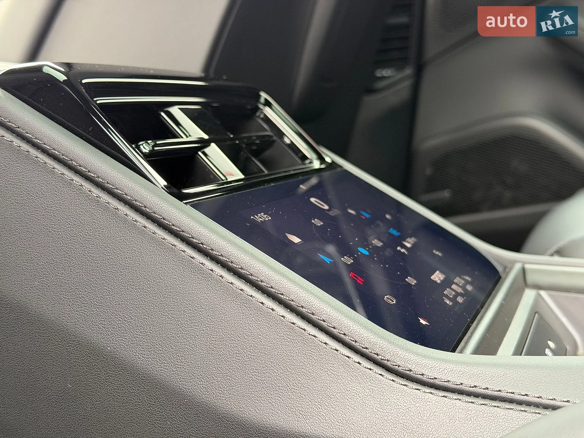 2025 Porsche Panamera - мініатюра 38