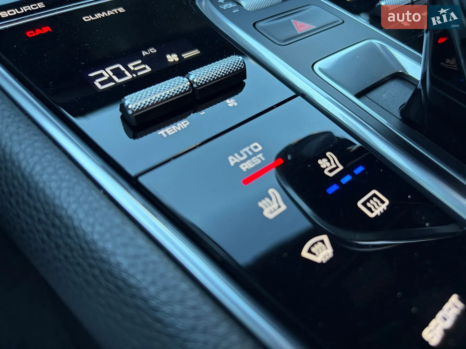 2017 Porsche Panamera - мініатюра 115