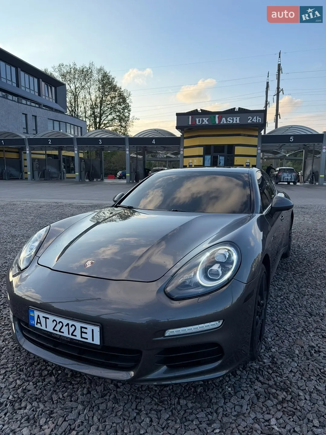 2013 Porsche Panamera - мініатюра 3