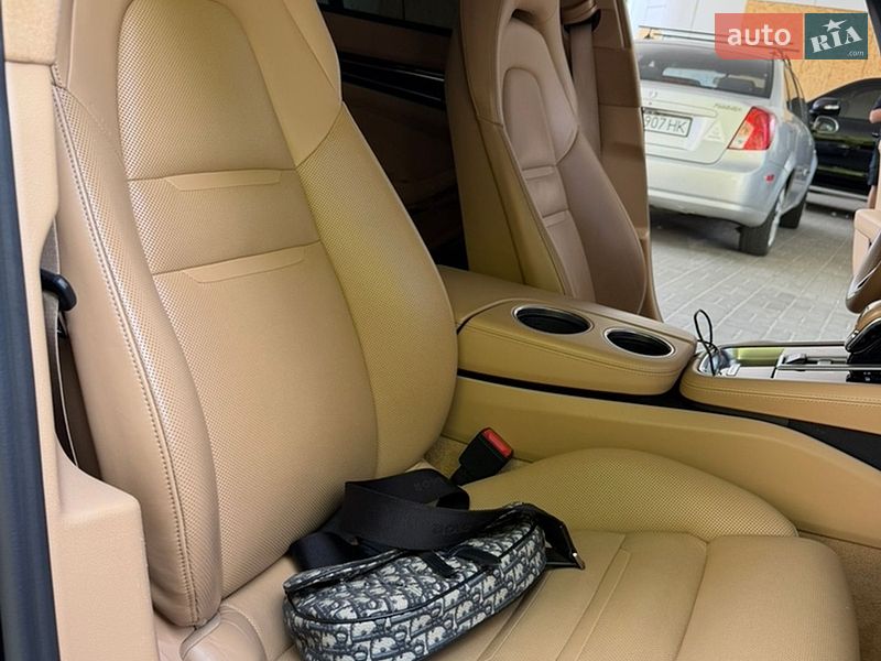 Фастбэк Porsche Panamera 2016 в Днепре