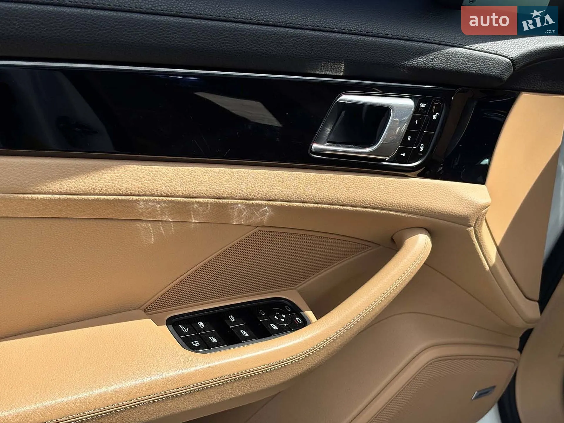 2017 Porsche Panamera - мініатюра 31