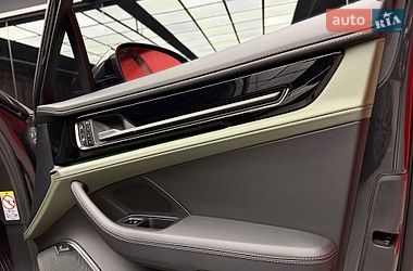 Фастбэк Porsche Panamera 2024 в Киеве