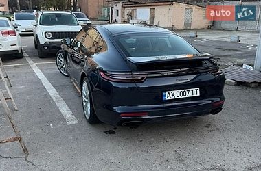 Фастбэк Porsche Panamera 2018 в Харькове
