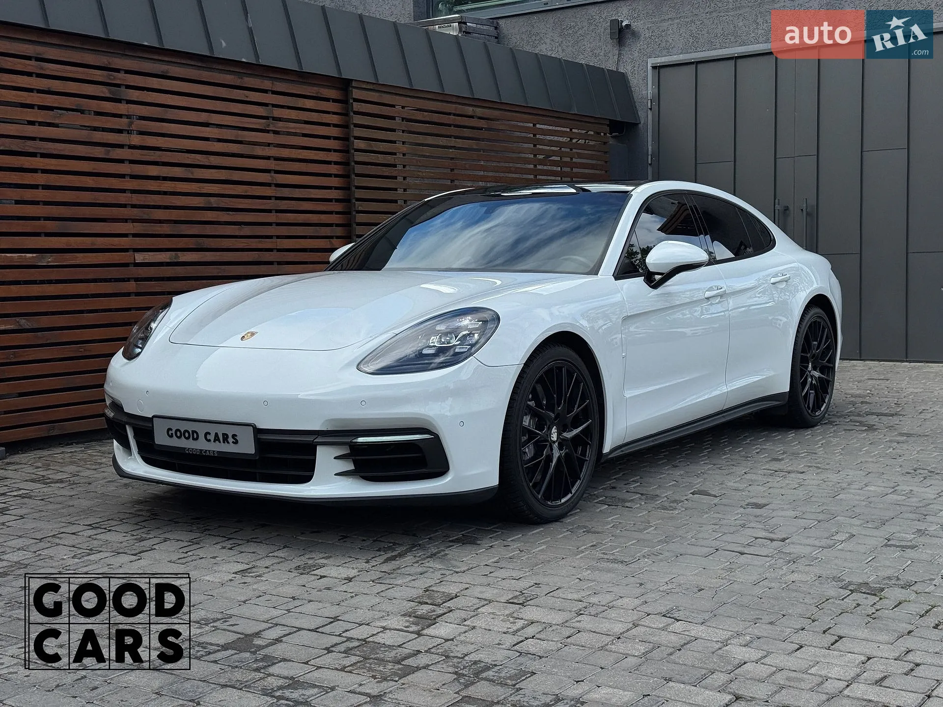2019 Porsche Panamera - мініатюра 3