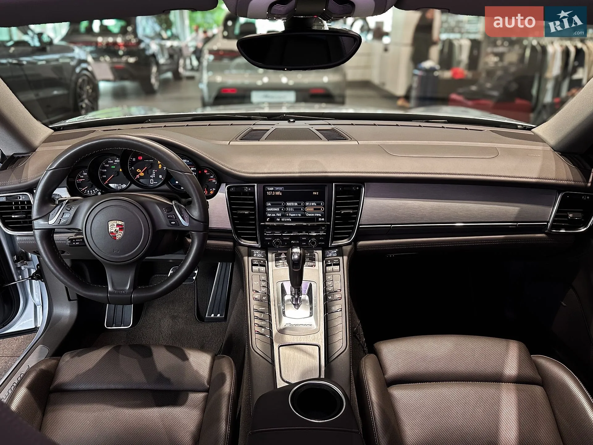 2013 Porsche Panamera - мініатюра 24