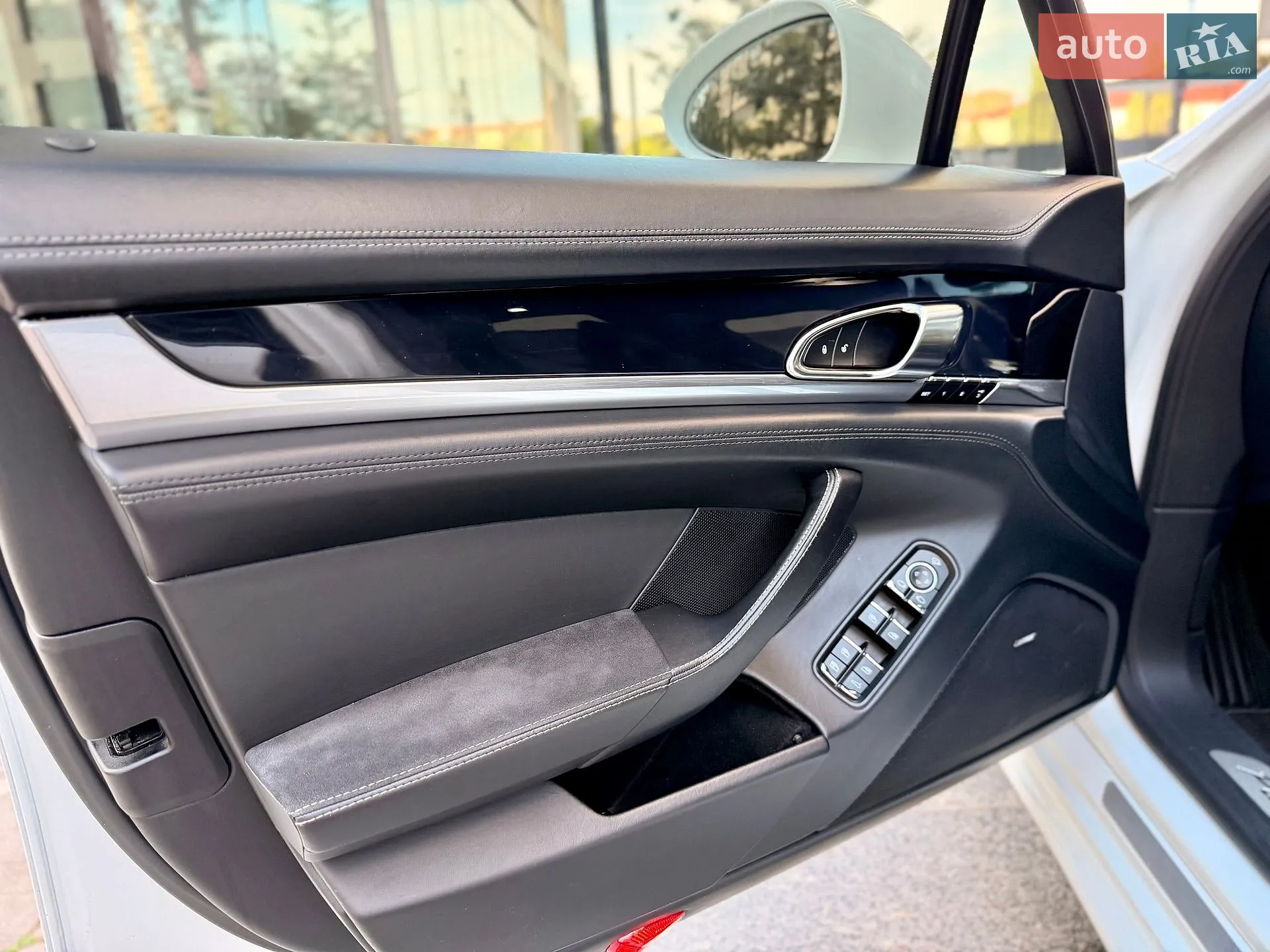 2012 Porsche Panamera - мініатюра 47