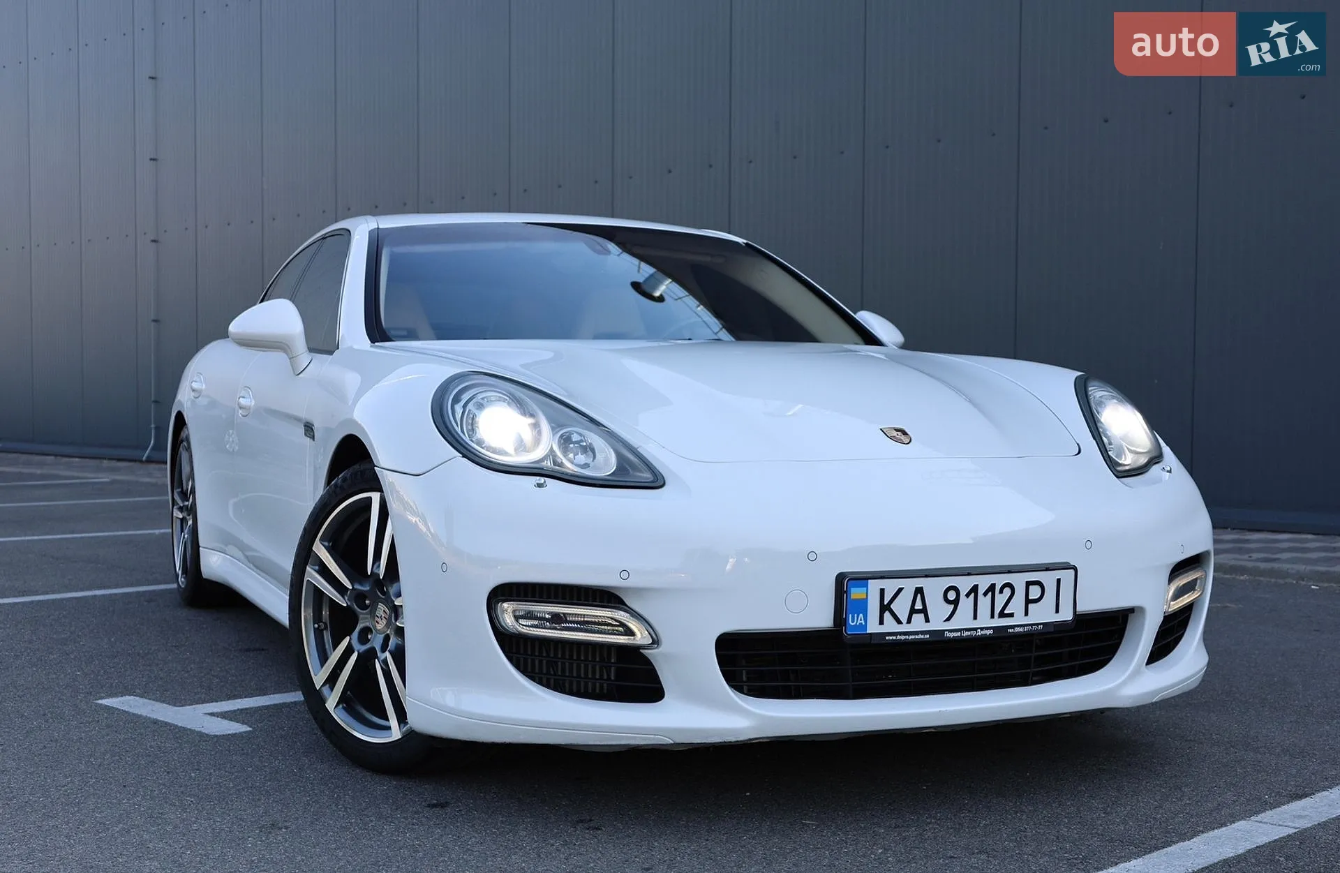 2011 Porsche Panamera - мініатюра 3
