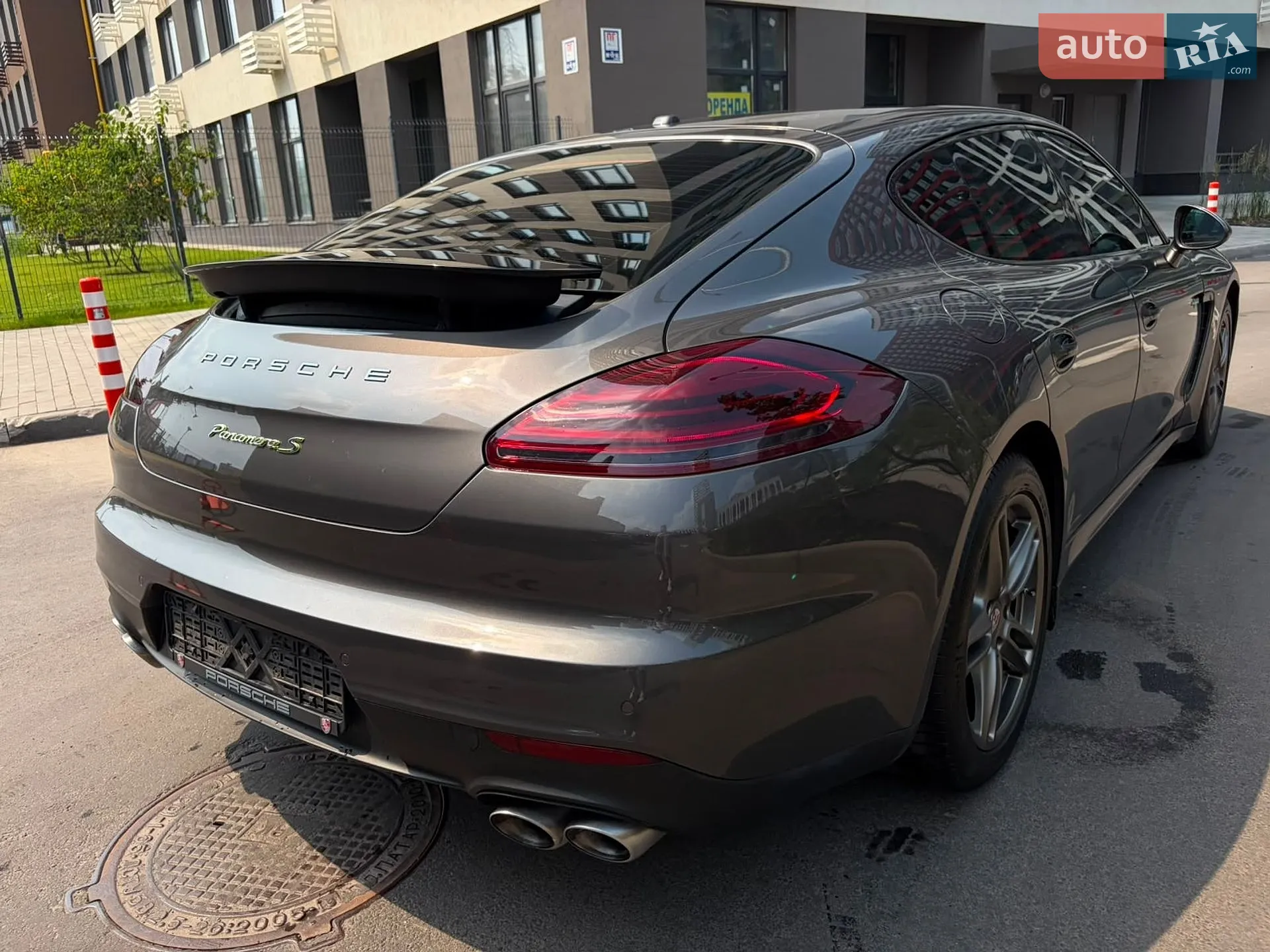2015 Porsche Panamera - мініатюра 25