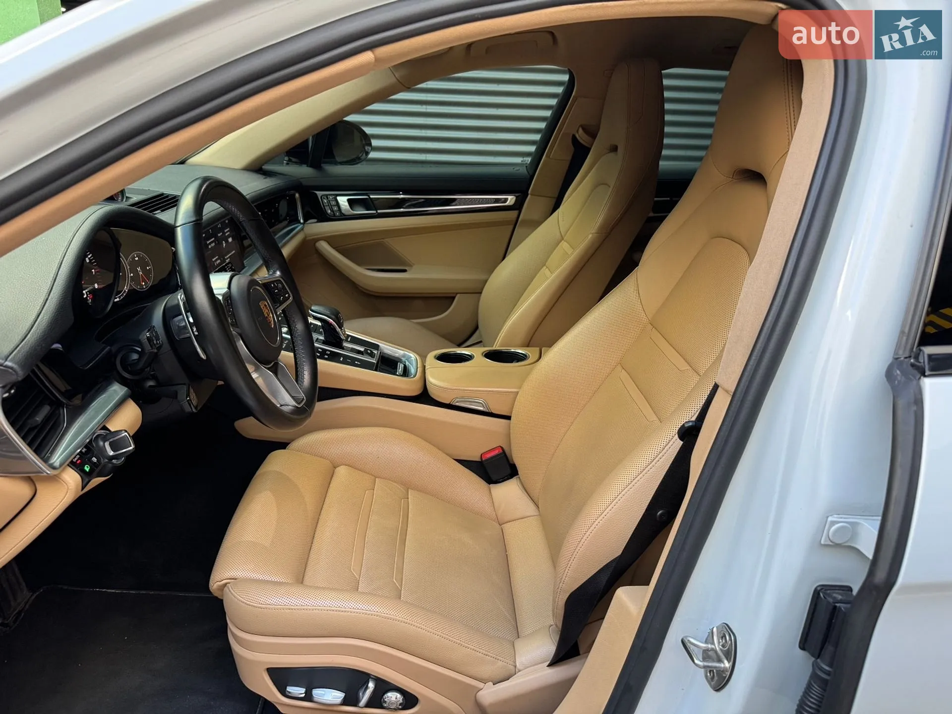 2017 Porsche Panamera - мініатюра 34