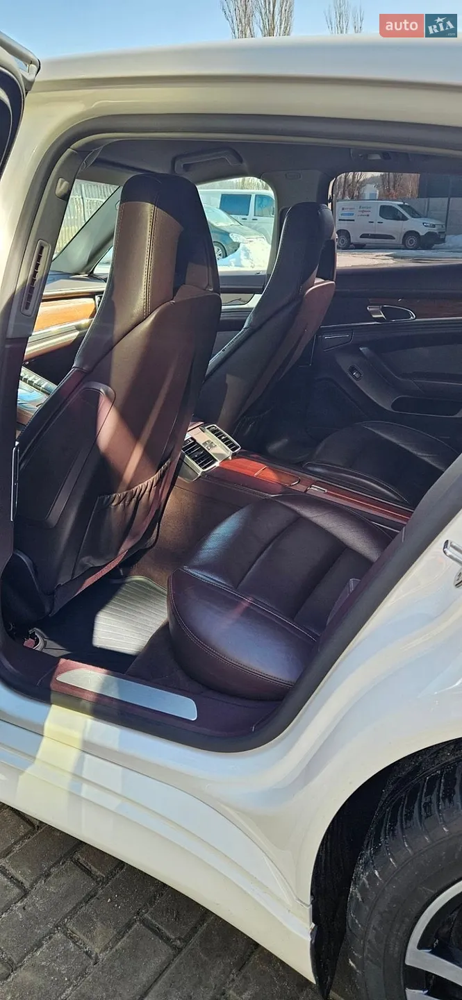 2018 Volkswagen Touareg - мініатюра 15
