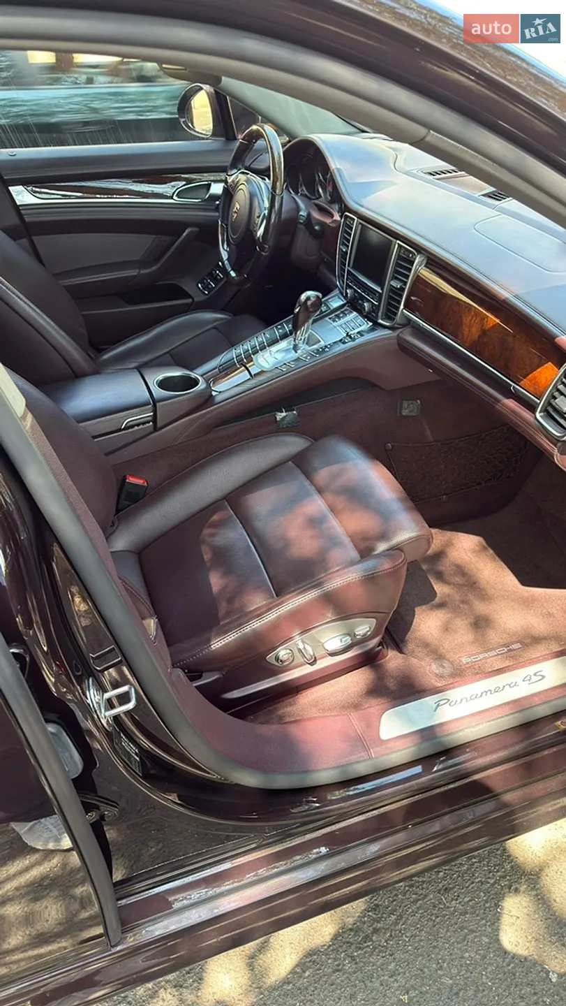 2011 Porsche Panamera - мініатюра 26