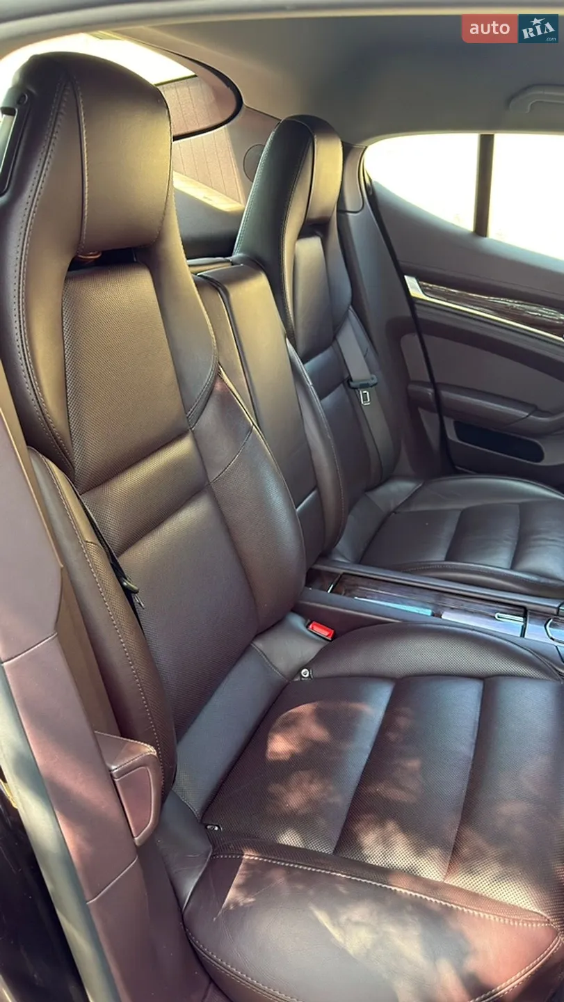 2011 Porsche Panamera - мініатюра 39