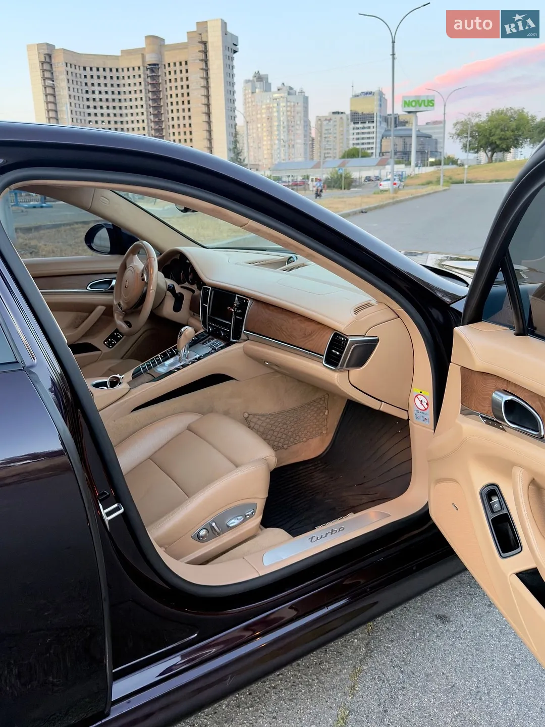 2011 Porsche Panamera - мініатюра 9