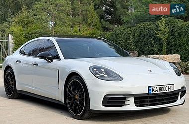 porsche panamera 2017 в Київ від професійного продавця Андрій