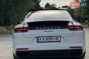 Фастбэк Porsche Panamera 2017 в Киеве