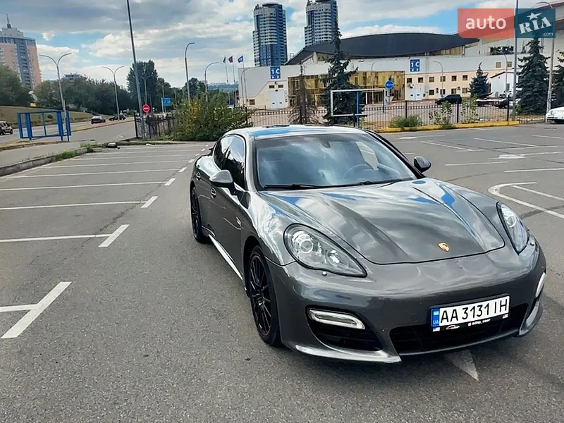 Porsche Panamera 2012