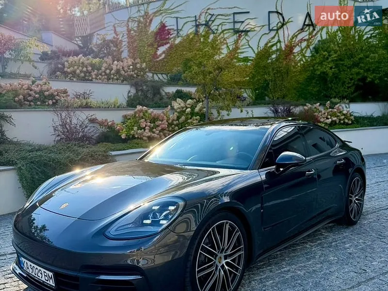 Porsche Panamera