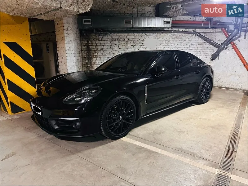 Porsche Panamera 2022