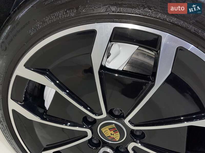 Универсал Porsche Taycan Cross Turismo 2021 в Одессе