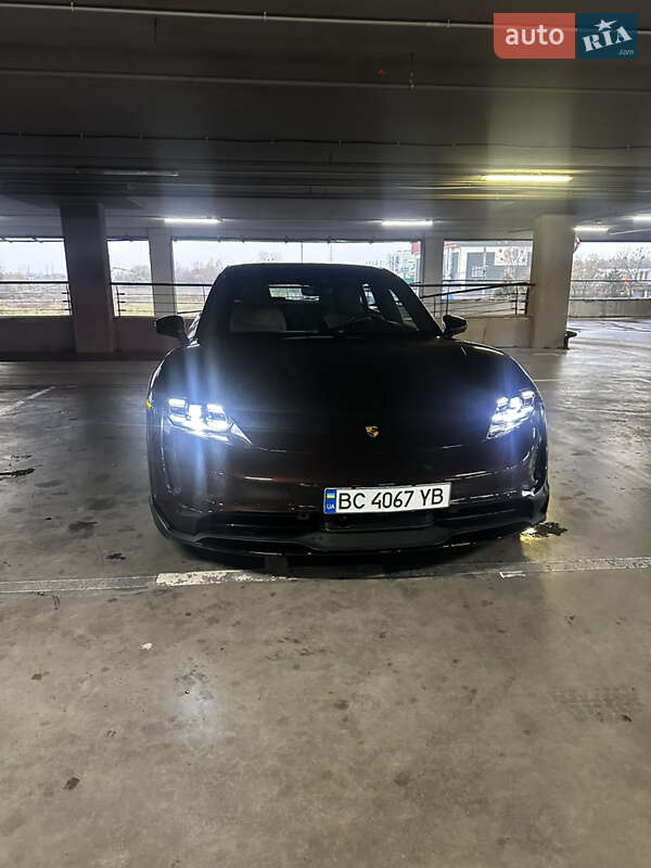 Универсал Porsche Taycan Cross Turismo 2022 в Львове фото 22 Универсал Porsche Taycan Cross Turismo 2022 в Львове