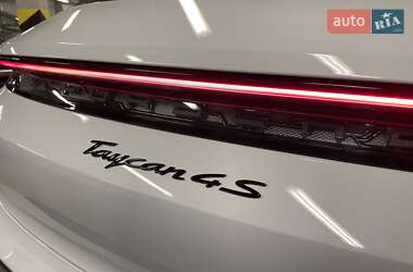 Универсал Porsche Taycan Cross Turismo 2021 в Киеве