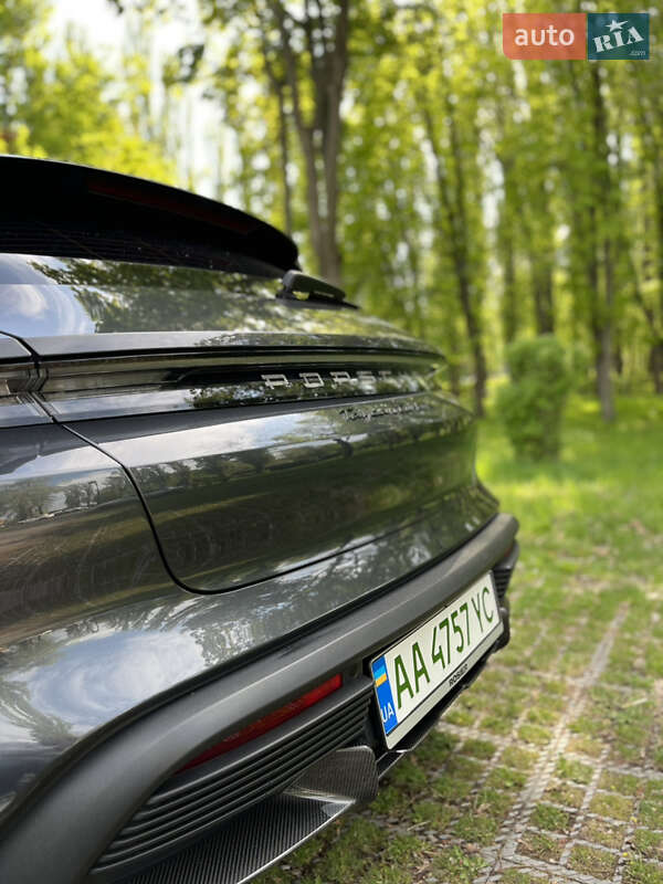 Универсал Porsche Taycan Cross Turismo 2021 в Киеве фото 12 Универсал Porsche Taycan Cross Turismo 2021 в Киеве