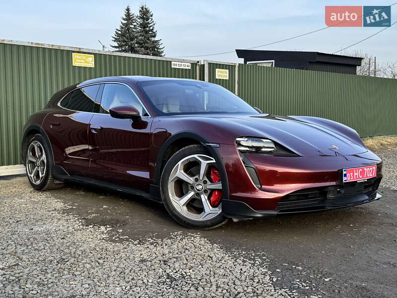 Универсал Porsche Taycan Cross Turismo 2021 в 