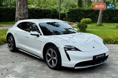 Универсал Porsche Taycan Cross Turismo 2021 в 
