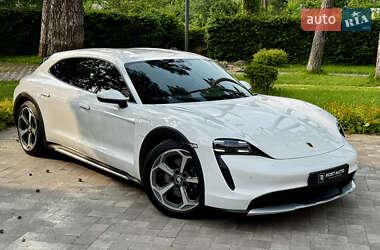 Универсал Porsche Taycan Cross Turismo 2021 в 