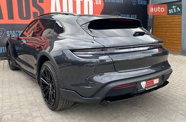 Седан Porsche Taycan Cross Turismo 2023 в 