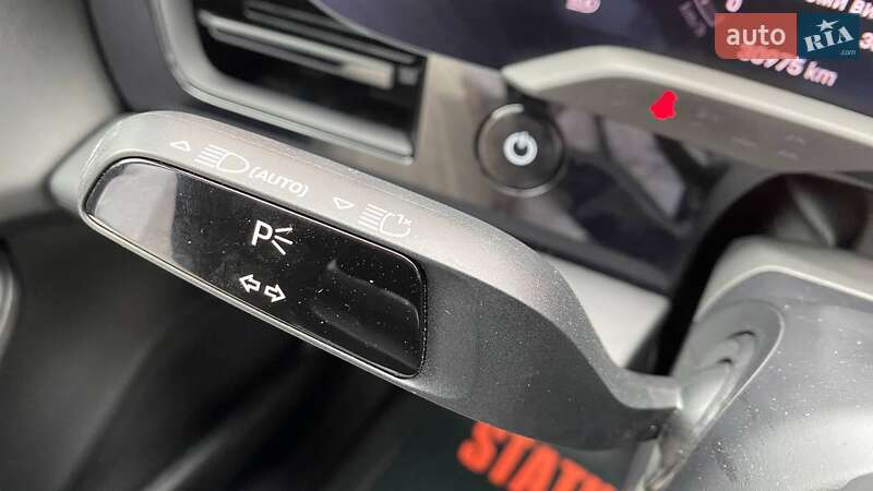 Седан Porsche Taycan Cross Turismo 2023 в Виннице