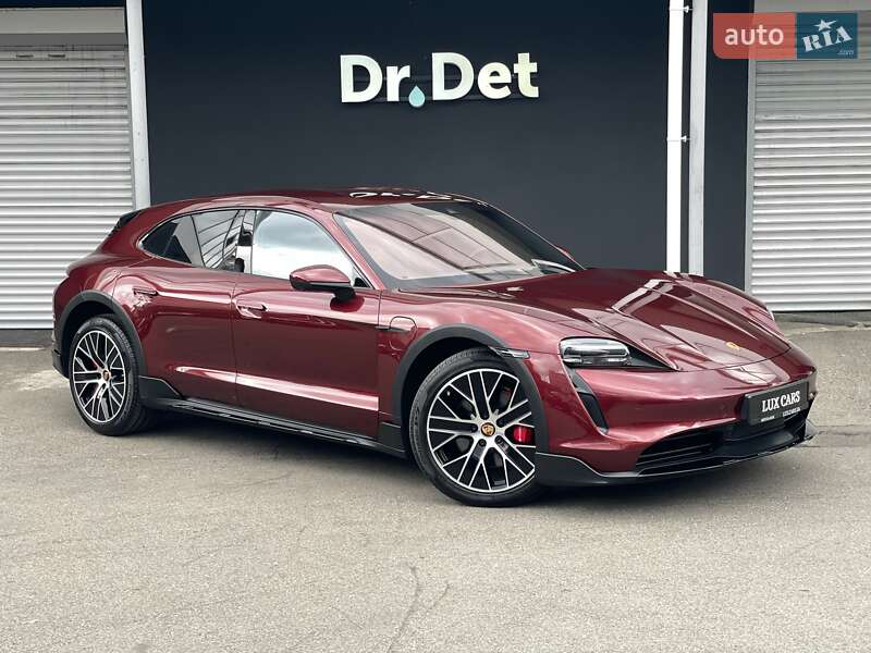Универсал Porsche Taycan Cross Turismo 2021 в 