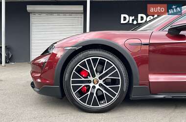 Универсал Porsche Taycan Cross Turismo 2021 в 