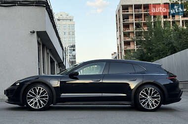 Универсал Porsche Taycan Cross Turismo 2023 в 