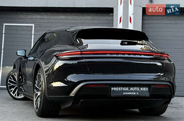Универсал Porsche Taycan Cross Turismo 2023 в 