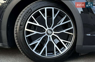 Универсал Porsche Taycan Cross Turismo 2023 в 