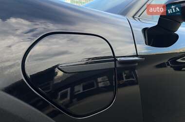 Универсал Porsche Taycan Cross Turismo 2023 в 