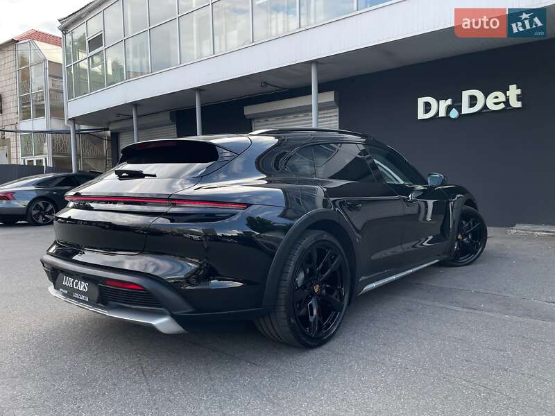 Універсал Porsche Taycan Cross Turismo 2023 в Києві фото 34 Універсал Porsche Taycan Cross Turismo 2023 в Києві