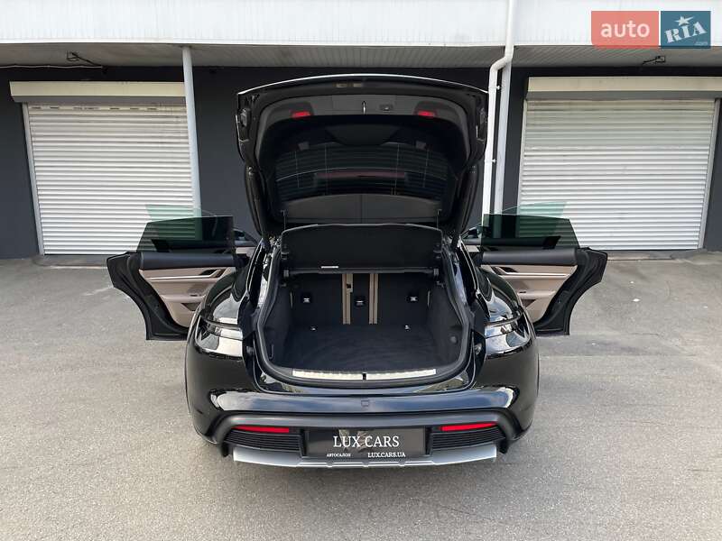 Універсал Porsche Taycan Cross Turismo 2023 в Києві фото 78 Універсал Porsche Taycan Cross Turismo 2023 в Києві