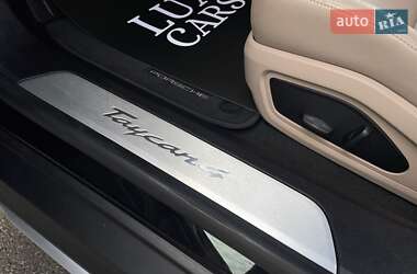 Универсал Porsche Taycan Cross Turismo 2023 в 
