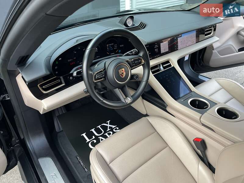 Універсал Porsche Taycan Cross Turismo 2023 в Києві фото 37 Універсал Porsche Taycan Cross Turismo 2023 в Києві