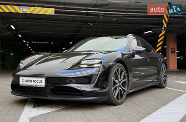 Универсал Porsche Taycan Cross Turismo 2023 в 