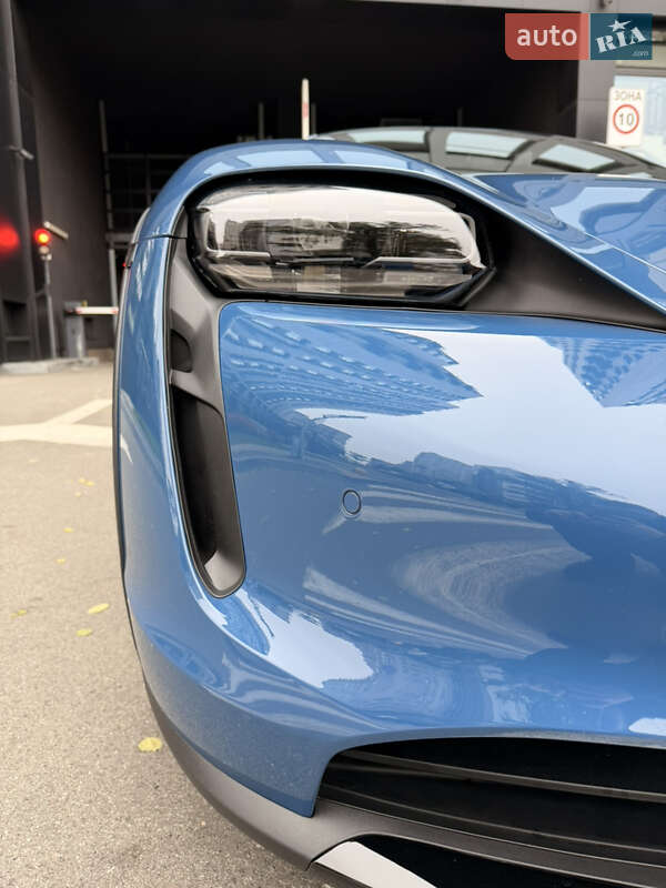 Универсал Porsche Taycan Cross Turismo 2023 в Киеве