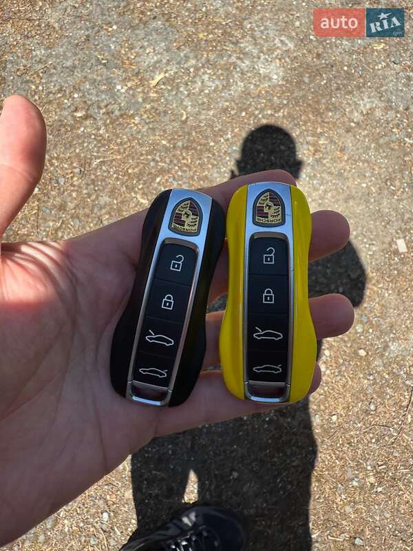 Универсал Porsche Taycan Cross Turismo 2022 в Луцке фото 29 Универсал Porsche Taycan Cross Turismo 2022 в Луцке