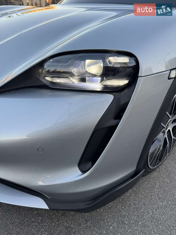 Седан Porsche Taycan Cross Turismo 2021 в Киеве фото 20 Седан Porsche Taycan Cross Turismo 2021 в Киеве