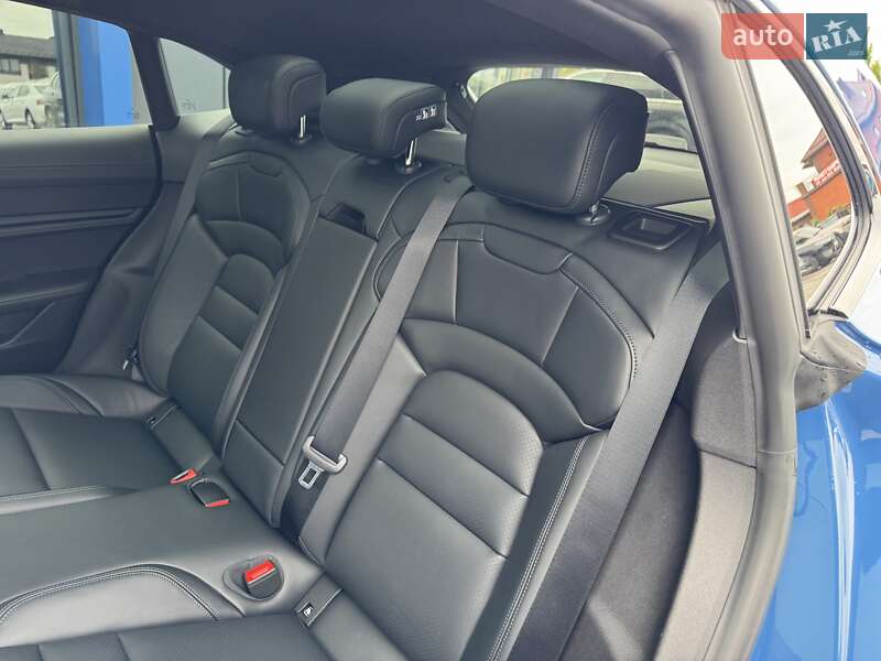 Универсал Porsche Taycan Cross Turismo 2023 в Ровно